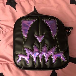 Love pain & Stitches Crossbody